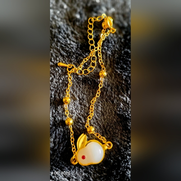 Jade Rabbit Bracelet - Picture 3 of 3